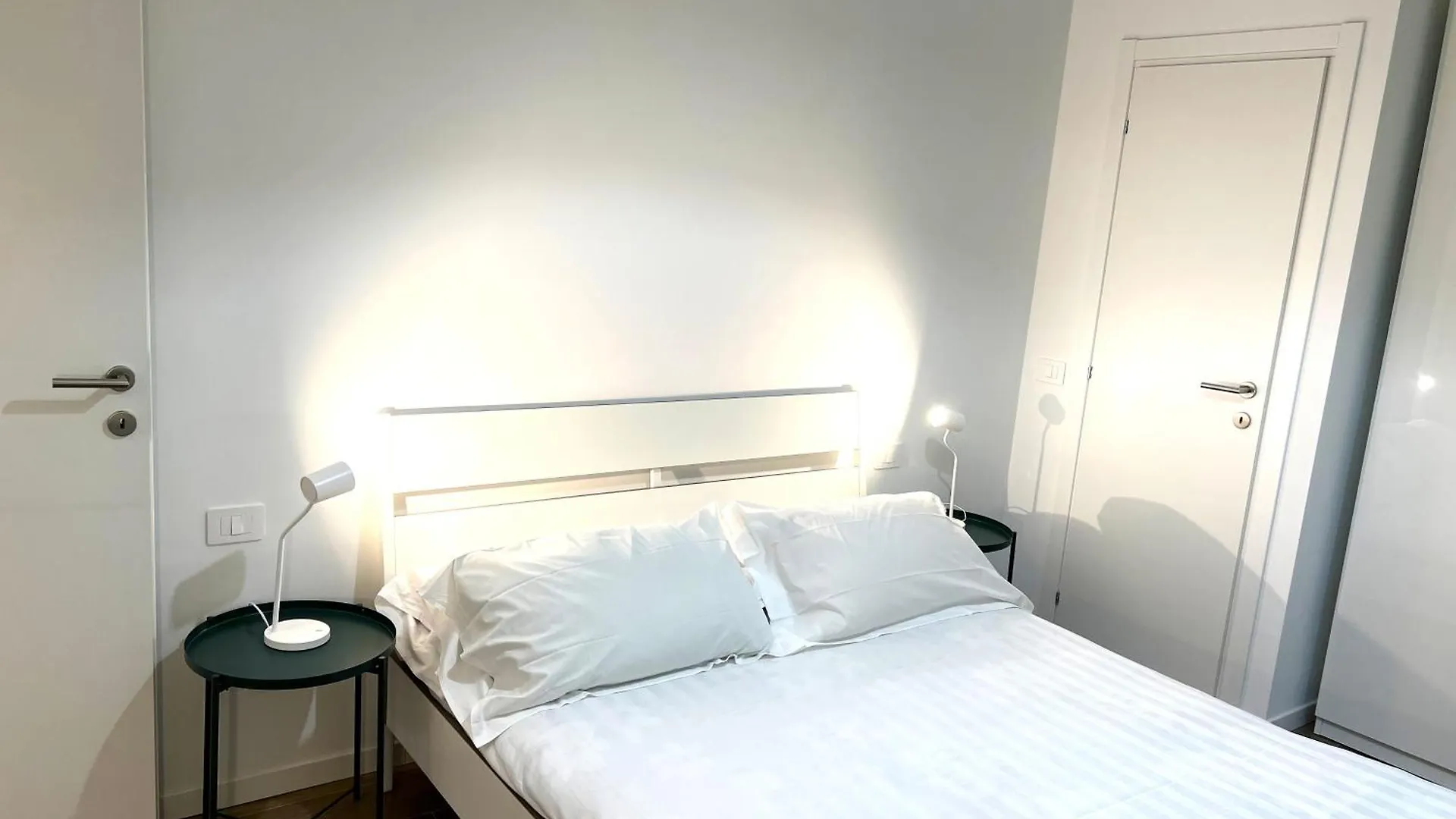 Milanoflats - New Lomellina Apartment Italy