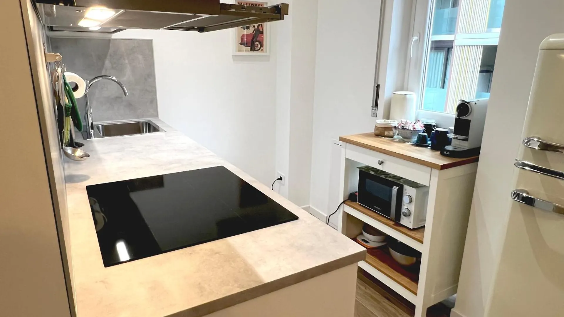 Milanoflats - New Lomellina Apartment 0*, Milan Italy
